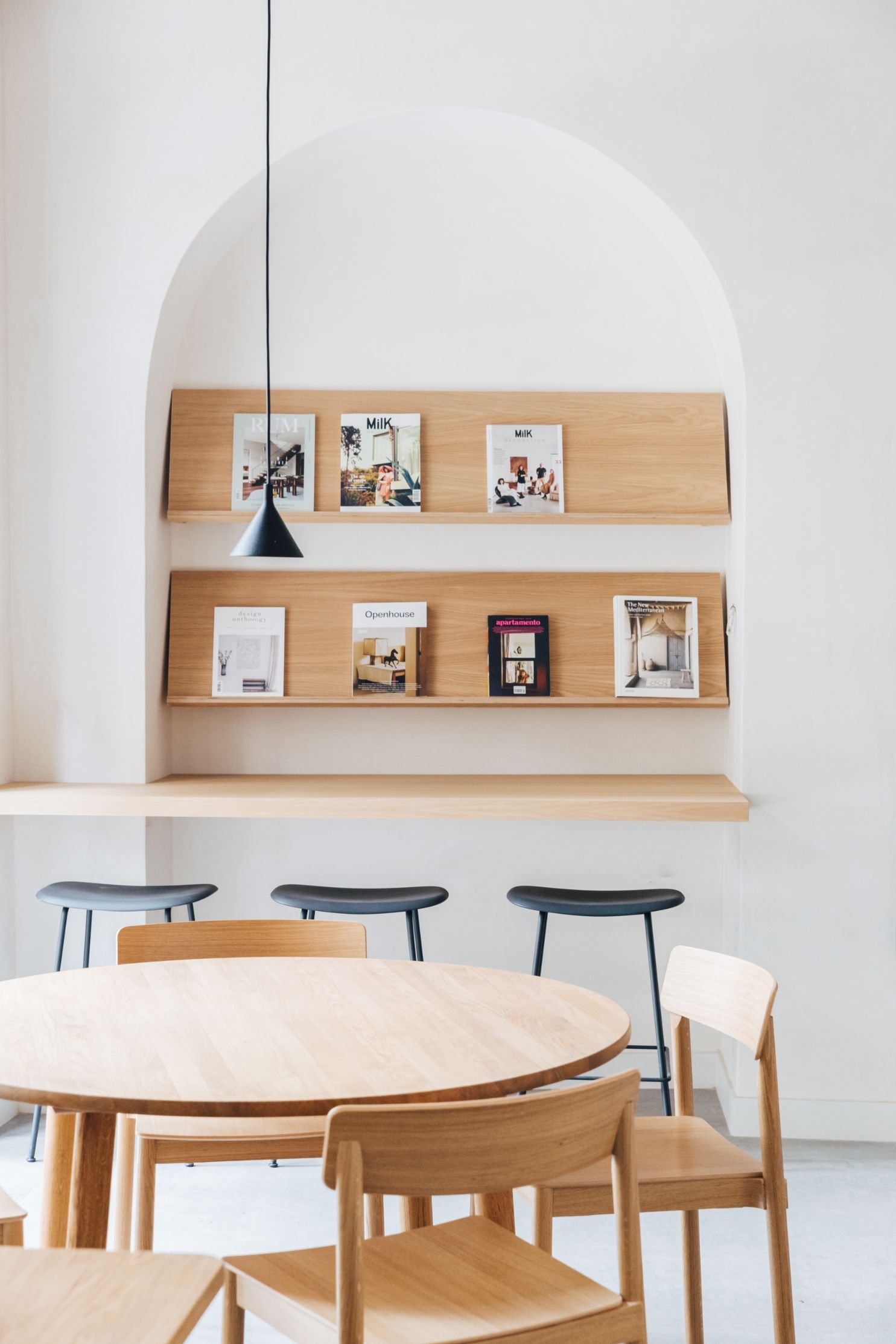 BACON-STUDIO-144 18.08.23placido-y-grata_Good-Trips_.jpg